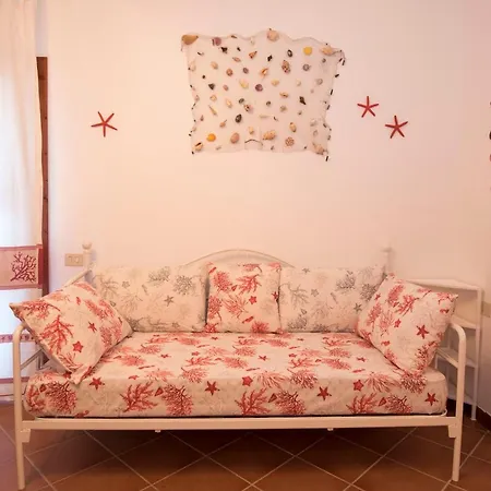 Mirice Casa Vacanza بيت للعطل Vignola Mare